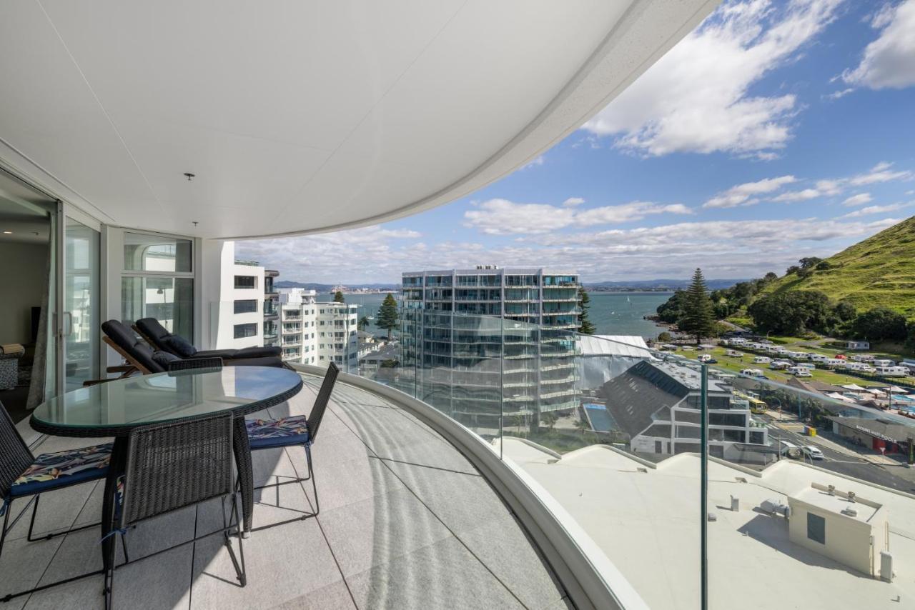 Oceanside Apartment With Iconic Views Mount Maunganui Eksteriør billede