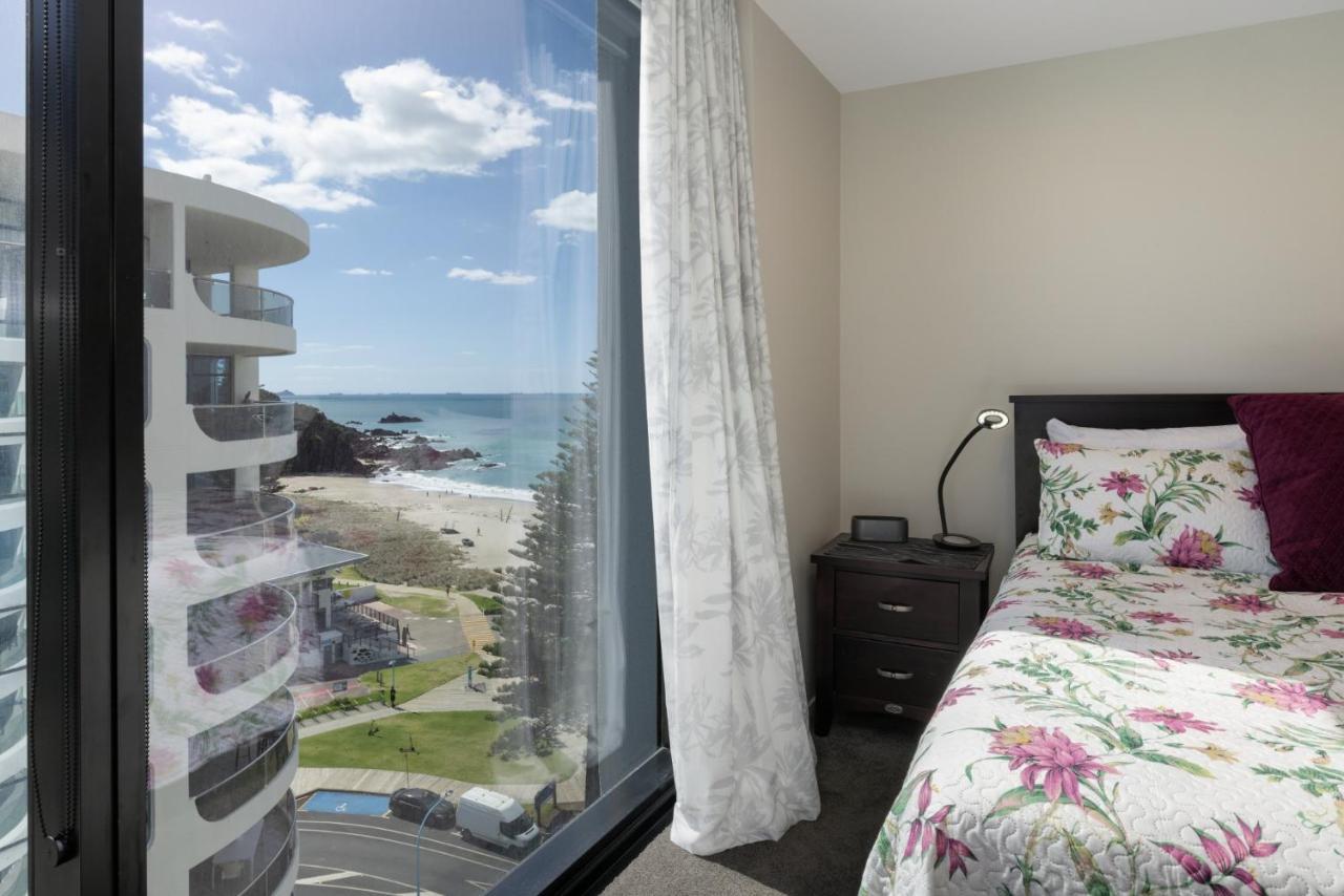 Oceanside Apartment With Iconic Views Mount Maunganui Eksteriør billede