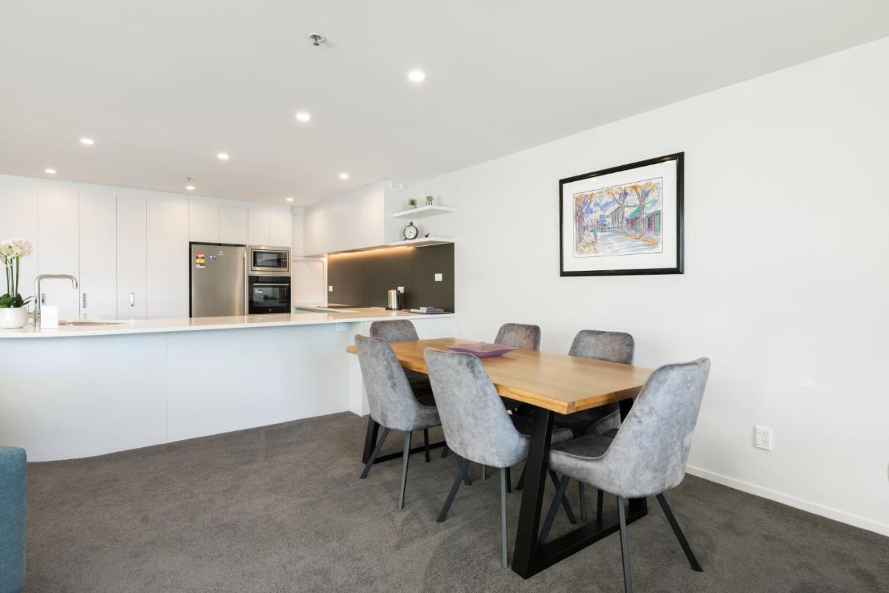 Oceanside Apartment With Iconic Views Mount Maunganui Eksteriør billede